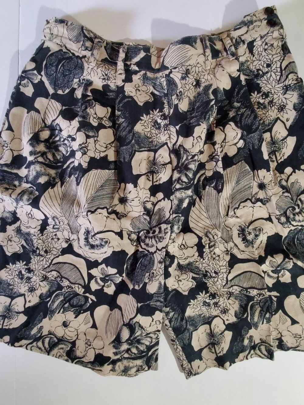 Vintage Rafaella Linen Cotton Shorts 14 Black Tan Floral Side Button Lagenlook